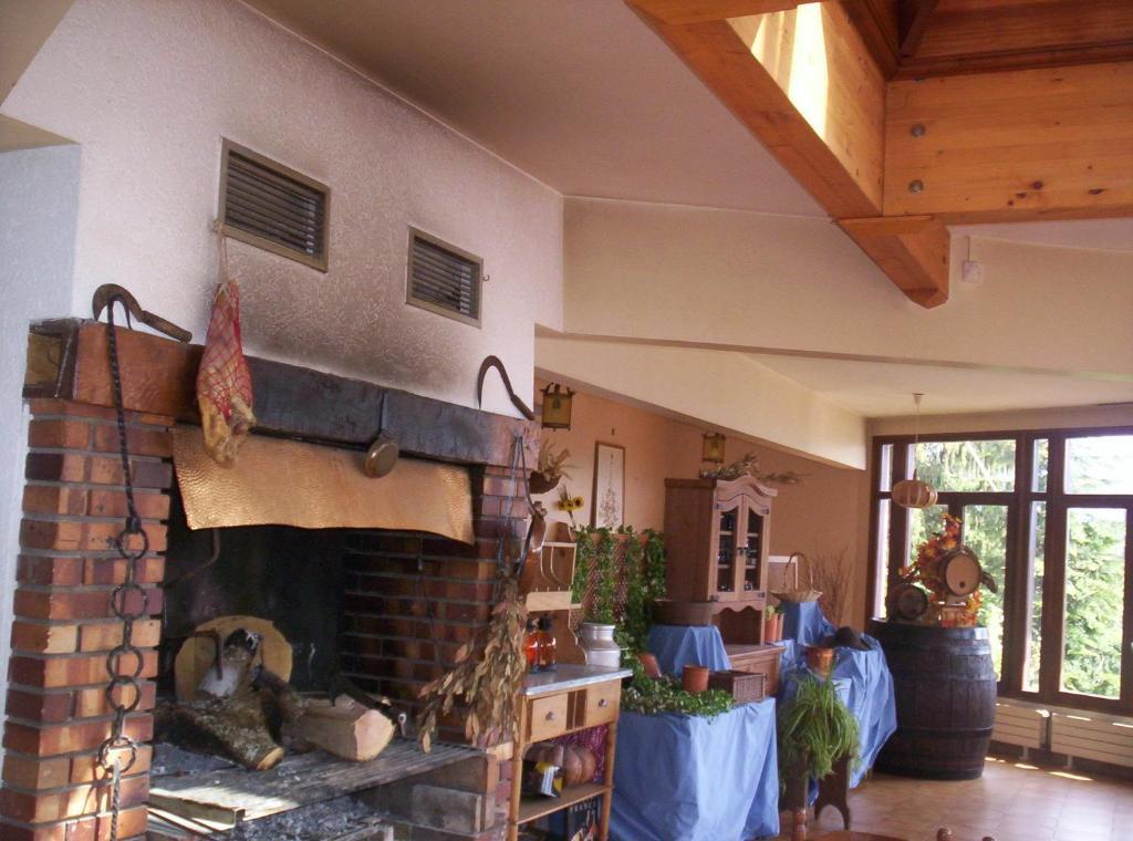 Auberge De Mandrin Dullin Buitenkant foto